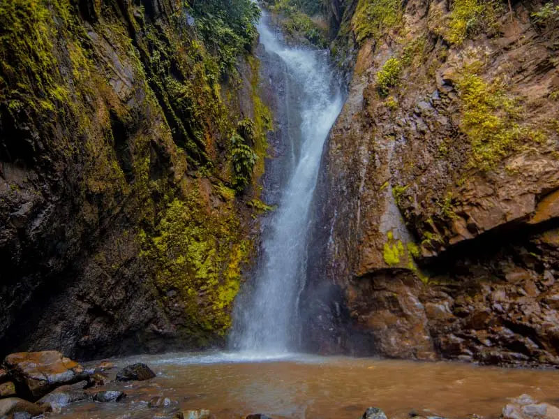 hotel-terra-belen-cascada